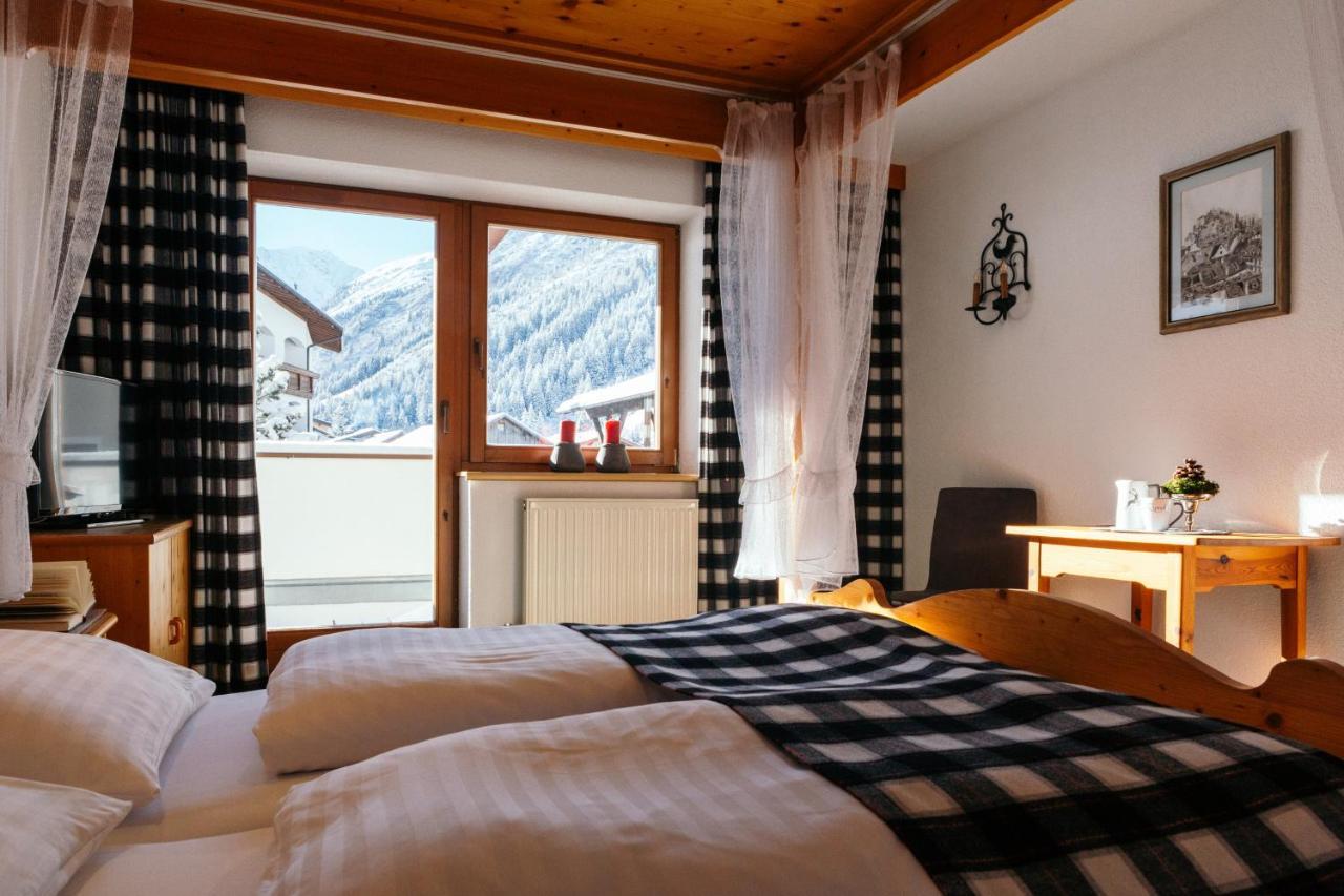 Pension Steinkogel Sankt Leonhard im Pitztal Exterior photo