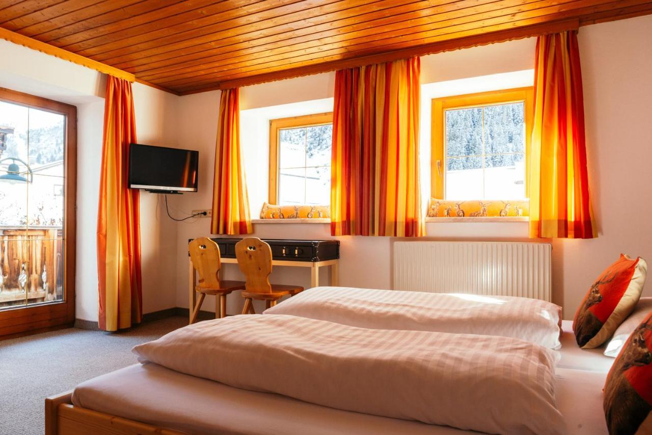 Pension Steinkogel Sankt Leonhard im Pitztal Exterior photo